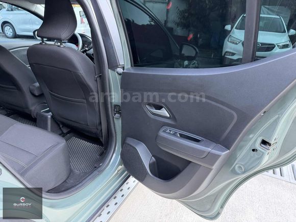2022 SANDERO STEPWAY 1.0 TCE EXPRESSİON HATASIZ BOYASIZ 61.000KM