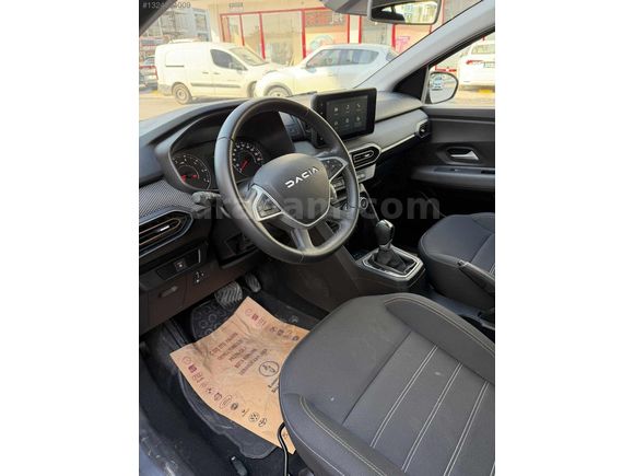 AUTO CMR'DEN 2025 SANDERO OTOMATİK HASAR KAYITSIZ!!! K.K. TKST
