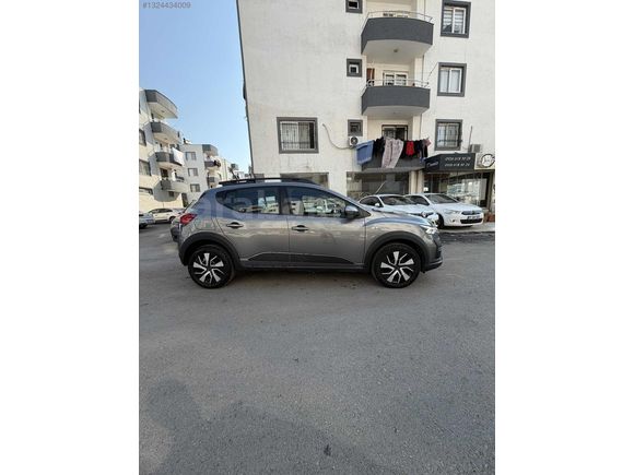 AUTO CMR'DEN 2025 SANDERO OTOMATİK HASAR KAYITSIZ!!! K.K. TKST