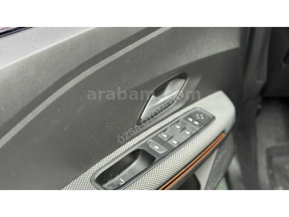 ÖZSA'dan 2023 SUNROOF'lu HATASIZ 67.000 KM