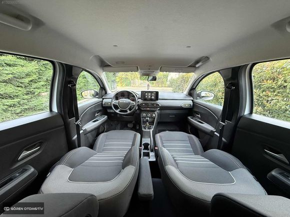GÖREN OTOMOTİV 2025 DACIA SANDERO STEPWAY 1.0TCe HATASIZ