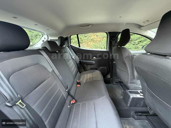 GÖREN OTOMOTİV 2025 DACIA SANDERO STEPWAY 1.0TCe HATASIZ