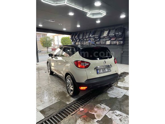 Sahibinden Renault Captur 1.5 dCi Icon 2015 Model  171.500 km Bej