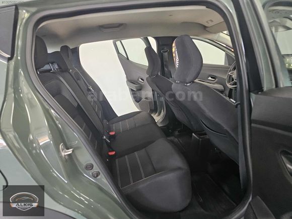 2025 DACİA SANDERO STEPWAY 1.0 Tce Expression 11 BİN KMBOYASIZ