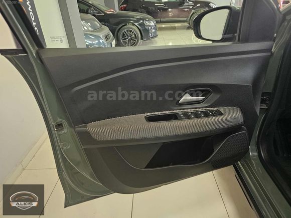 2025 DACİA SANDERO STEPWAY 1.0 Tce Expression 11 BİN KMBOYASIZ