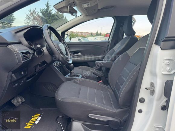 VİTRİN'DEN HATASIZ BOYASIZ 2025 1.0 TCE EXPRESSİON 22.000 KM DE