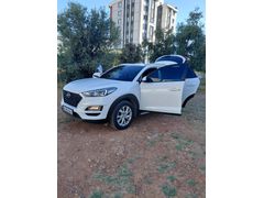 Sahibinden Hyundai Tucson 1.6 CRDi Style 2018 Model  100.000 km Beyaz