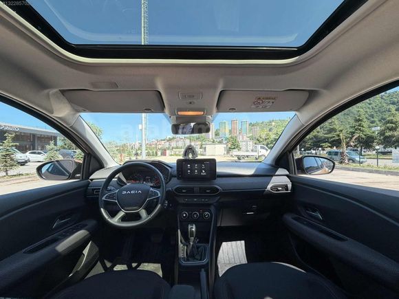 AUTO İFÖ'DEN 2024 SANDERO OTOMATİK SANROFLU HATASIZ