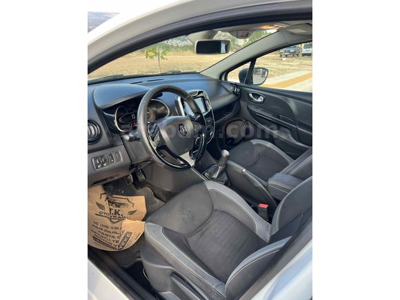  Renault Clio 1.2 Icon 2016 Model 