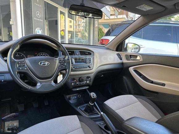 2019 MODEL OLUP 105 BİN KM DE TEMİZLİK BAKIMLI CAM TAVAN