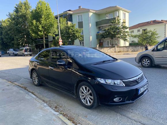 Sahibinden Honda Civic 1.6i VTEC Eco Elegance 2013 Model 