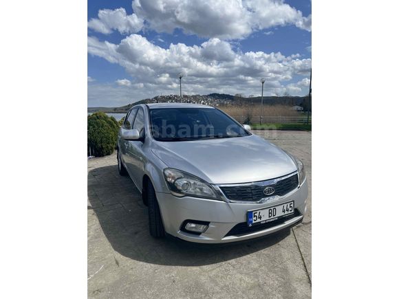 Sahibinden Kia Ceed 1.6 CRDi Motion 2012 Model 