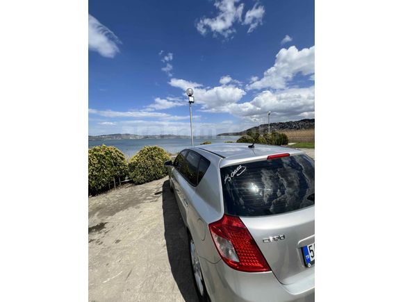 Sahibinden Kia Ceed 1.6 CRDi Motion 2012 Model 