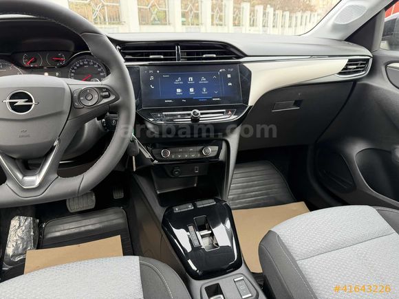AKD SILA'DAN OPEL*CORSA*2025*MODEL*1.2T*EDİTİON*EAT8*PAKET