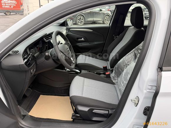 AKD SILA'DAN OPEL*CORSA*2025*MODEL*1.2T*EDİTİON*EAT8*PAKET