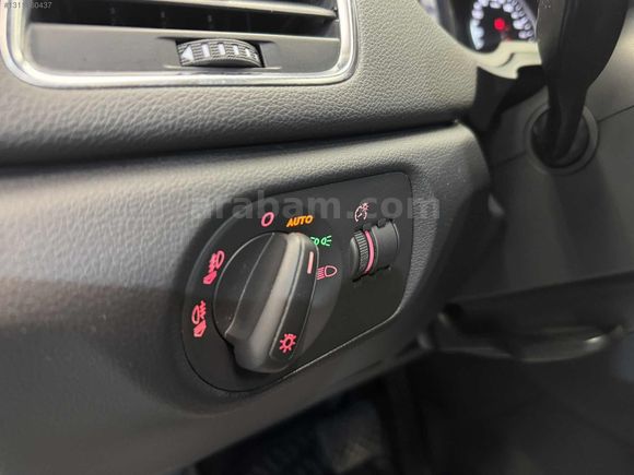 KISIKLI'dan AUDI Q3 1.4TFSI S-TRONIC CAM TAVAN