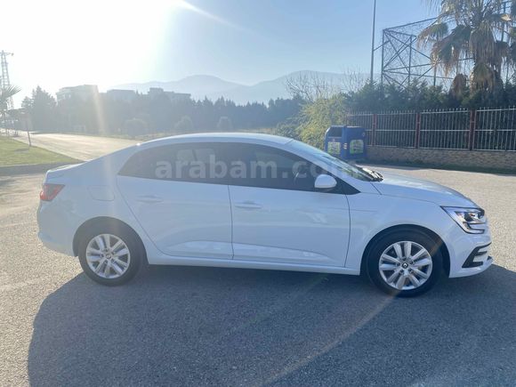 Sahibinden Renault Megane 1.3 TCe Touch 2025 Model 
