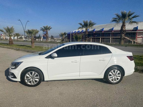 Sahibinden Renault Megane 1.3 TCe Touch 2025 Model 