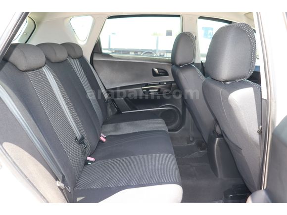 MBS BÜYÜKSOYLUDAN 2011 MODEL KIA CEED 1.6 CRDI CONCEPT