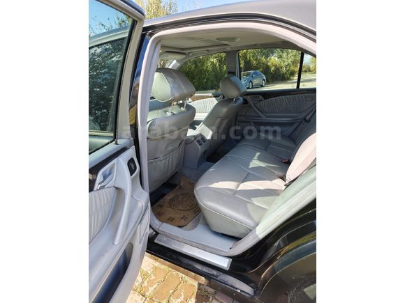 Mercedes - Benz E 200 Kompressor Avantgarde  AMG Paket