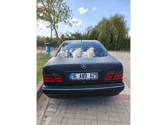 Mercedes - Benz E 200 Kompressor Avantgarde  AMG Paket