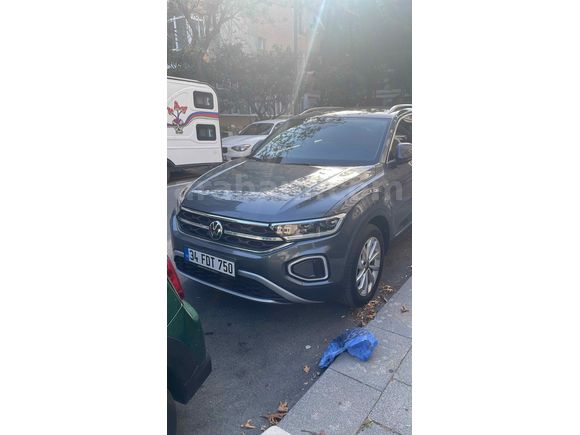 Sahibinden Volkswagen T-Roc 1.5 TSI Style 2022 Model İstanbul