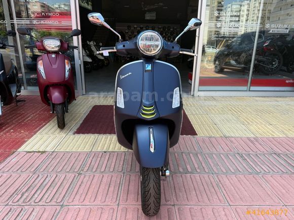 'DRC MOTO'DAN 2025 VESPA GTS SUPERTECH 125 NAKİTE ÖZEL