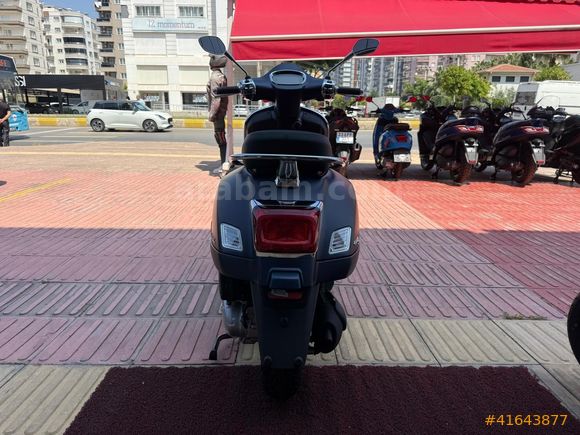 'DRC MOTO'DAN 2025 VESPA GTS SUPERTECH 125 NAKİTE ÖZEL