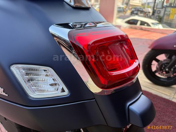 'DRC MOTO'DAN 2025 VESPA GTS SUPERTECH 125 NAKİTE ÖZEL