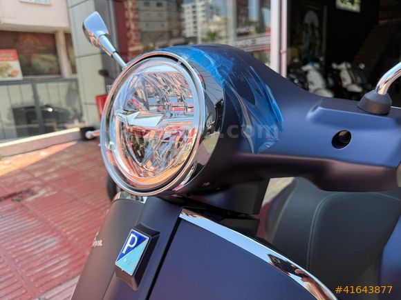 'DRC MOTO'DAN 2025 VESPA GTS SUPERTECH 125 NAKİTE ÖZEL