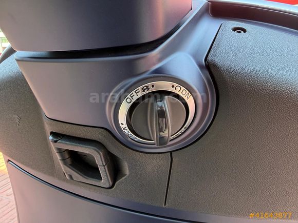 'DRC MOTO'DAN 2025 VESPA GTS SUPERTECH 125 NAKİTE ÖZEL