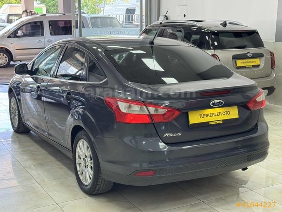 2012 FORD FOCUS 1.6 TİTANİUM OTOMATİK