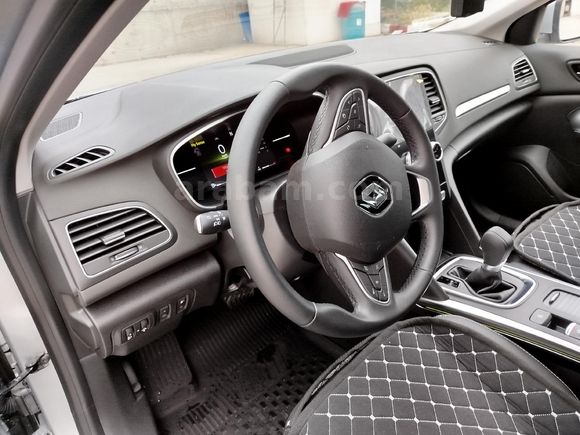 Sahibinden Renault Megane 1.3 TCe Icon 2025 Model