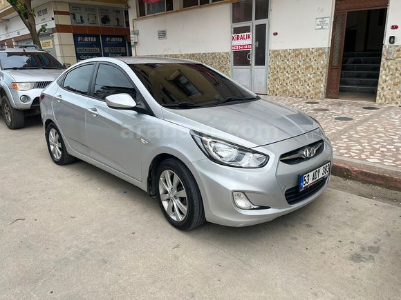 Sahibinden Hyundai Accent Blue 1.4 CVVT Mode Plus 2013 Model 