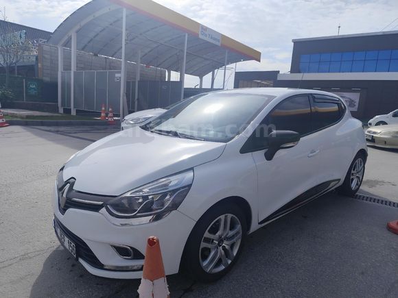 Sahibinden Renault Clio 1.5 dCi toch 2017 Model  132000 km Beyaz