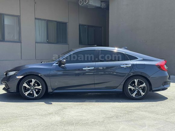 Sahibinden Honda Civic 1.5 i-VTEC Executive Hatasız-Boyasız- Full Servis Yetkili Bakımlı Plus 2020 Model 