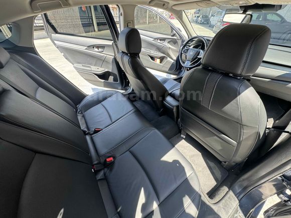 Sahibinden Honda Civic 1.5 i-VTEC Executive Hatasız-Boyasız- Full Servis Yetkili Bakımlı Plus 2020 Model 