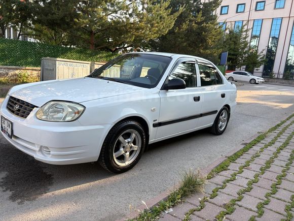 Sahibinden Hyundai Accent 1.3 Admire 2004 Model