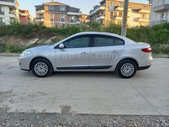 2010 model ORJİNAL DEĞIŞENSİZ BAKIMLI RENAULT FLUENCE