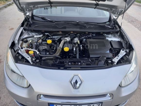 2010 model ORJİNAL DEĞIŞENSİZ BAKIMLI RENAULT FLUENCE