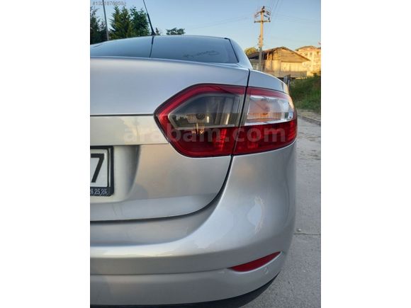 2010 model ORJİNAL DEĞIŞENSİZ BAKIMLI RENAULT FLUENCE