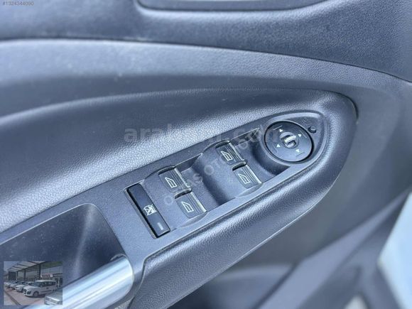 ANINDA KREDİ 2013 FORD KUGA SELECTIVE CAM TAVAN HATASIZ 4X4