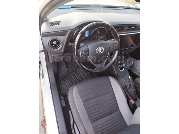 TOYOTA AURIS CAM TAVAN  HYBRID E-CVT ACTIVE SKYPACK