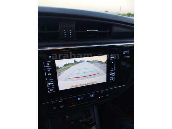 TOYOTA AURIS CAM TAVAN  HYBRID E-CVT ACTIVE SKYPACK