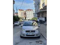 Temiz aile arabası