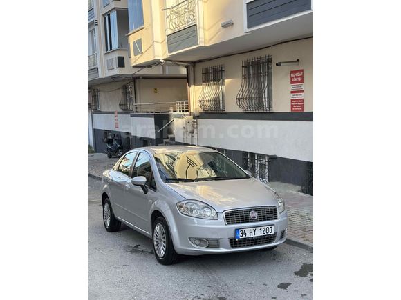 Temiz aile arabası