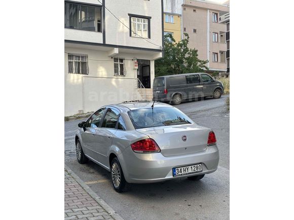 Temiz aile arabası