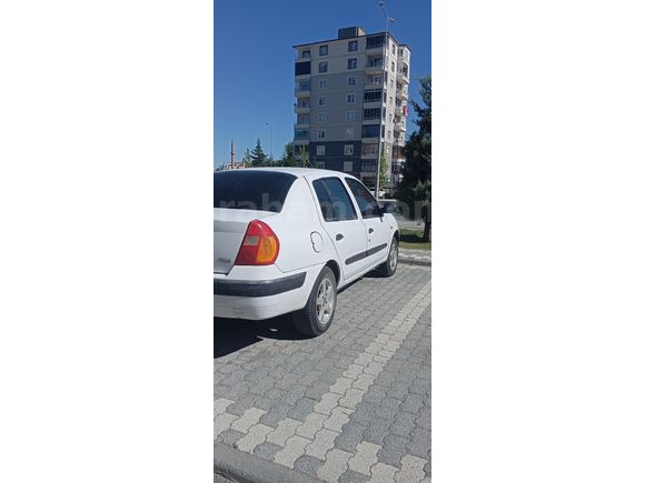 Sahibinden Renault Clio 1.4 Authentique 2003 Model