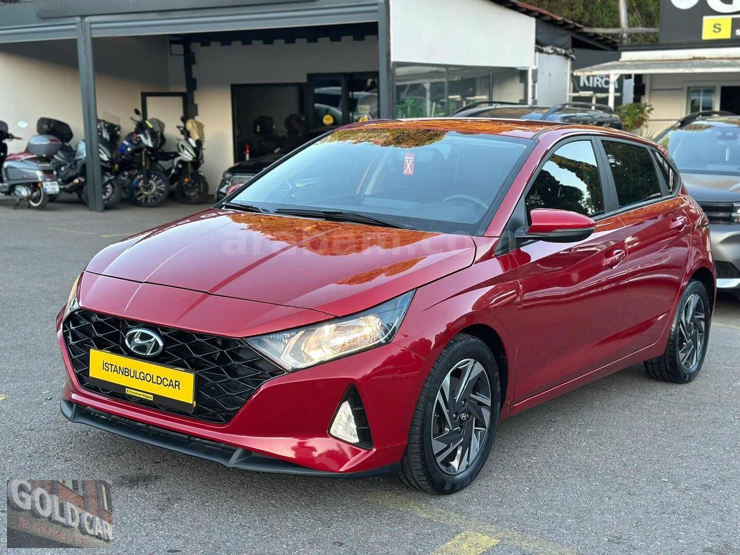 Galeriden Hyundai i20 1.0 T-GDI Style 2023 Model İstanbul 128.000 km Kırmızı 3