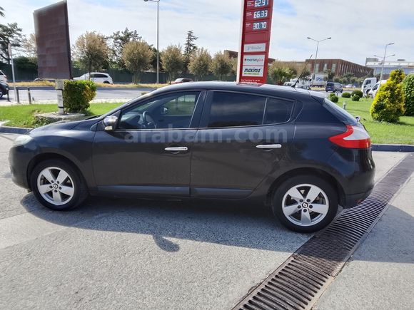 Sahibinden Renault Megane 1.5 dCi Expression 2012 Model 